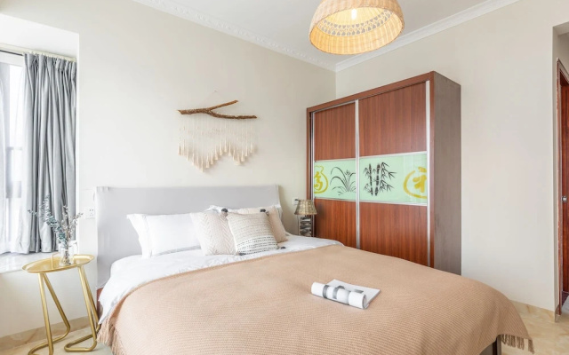 Locals Boutique Apartment WanzaiCEC No.5 – Guest Rooms – Zhuhai