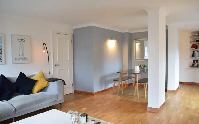Modern 2 Bedroom Home In Maida Vale