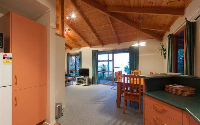 Sanctuary in the Cove — 4-star hotel in Coopers Beach