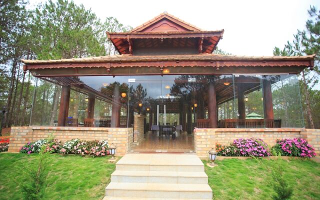 Sam Tuyen Lam Resort