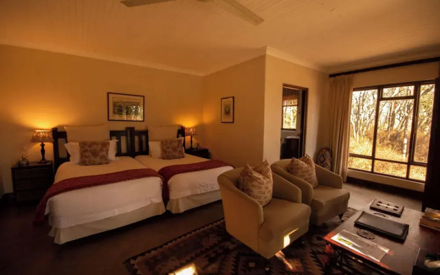 Fugitives' Drift Lodge