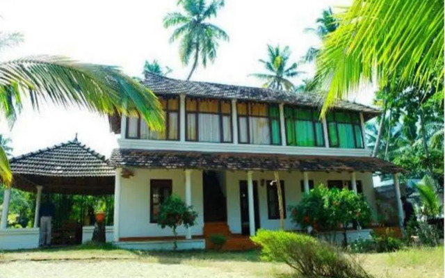 Pozhiyoram Beach Resort