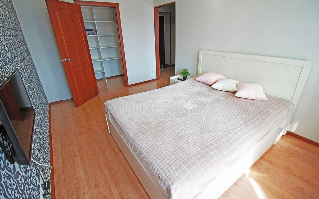 Apartment on Karl Marx Avenue 10A