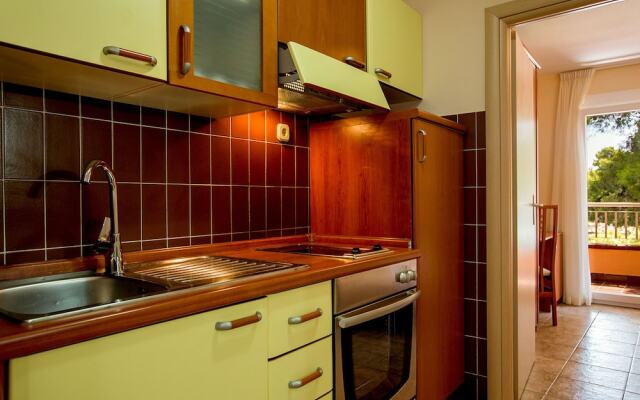 Tidy Apartment with Ac, Just 12 Km. From Sibenik