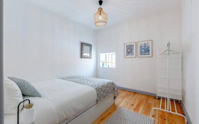 RomanticHome at Alfama's Heart