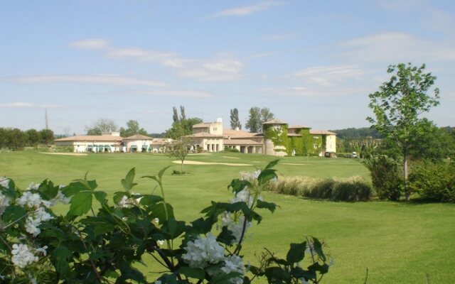 Château Hôtel du Monard