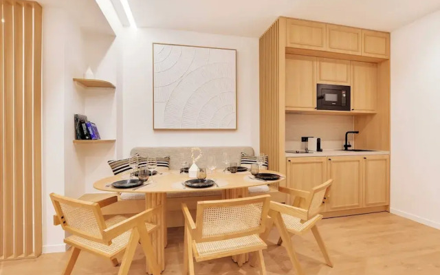 Authentic Apartment - 3br/6p - Moulin Rouge