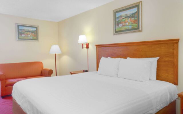 Econo Lodge Mt. Hope - Beckley