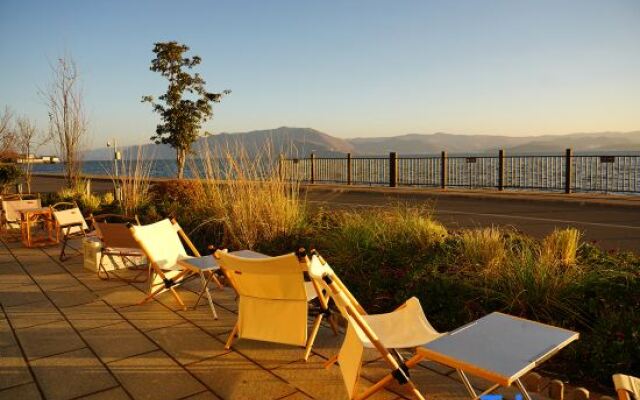 Dali HONG  Ocean- view Hotel（sanshengdaodian）