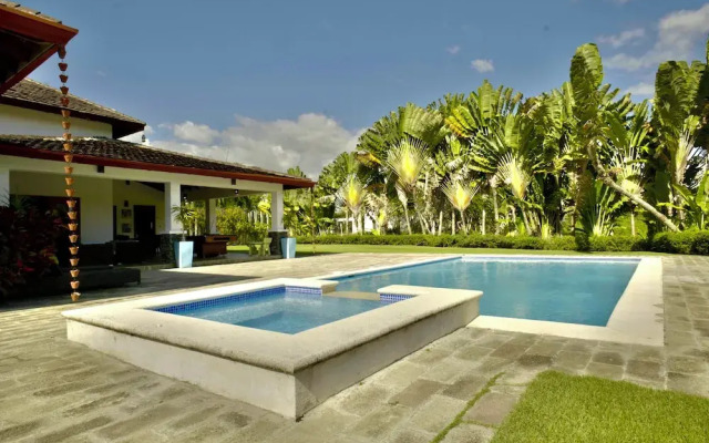 Villa MB