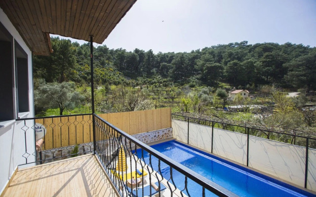 Villa Doga by Akdenizvillam