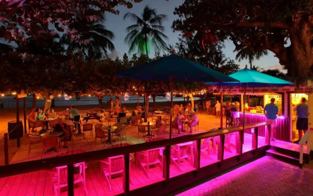 Coconut Court Beach Hotel