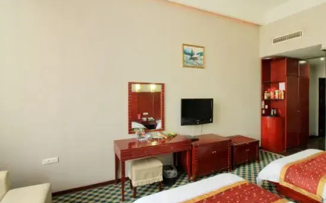 Dengzhou Dahe Business Hotel