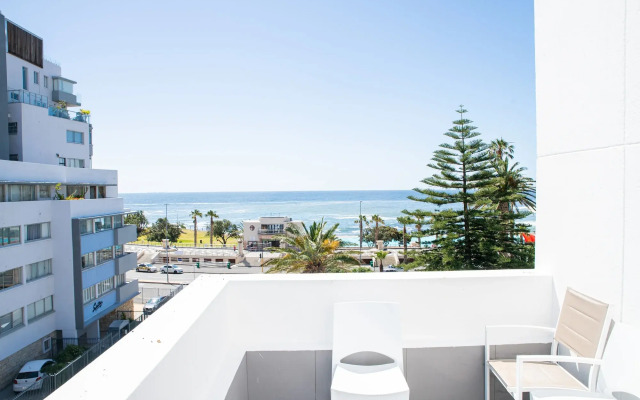 Mojo Hotel