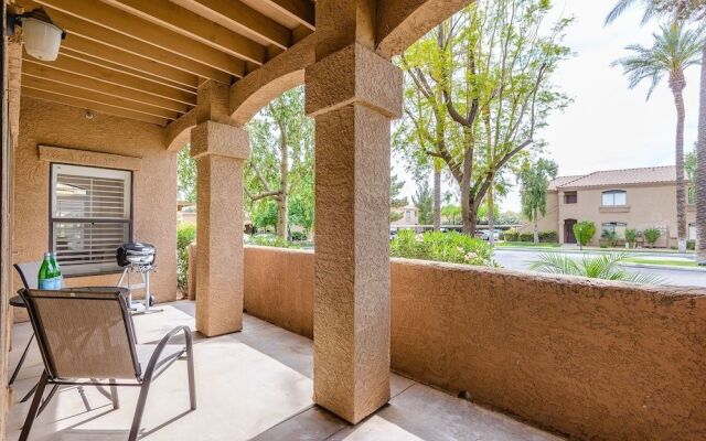 Comfort 3 Bedroom Condo by Redawning