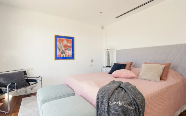 Lavish Villa With Private Pool