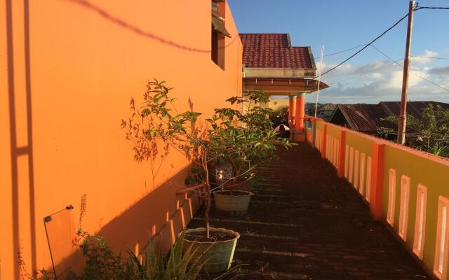 Aini Home Stay