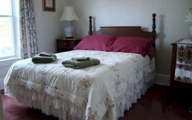 Campbell House Weston B&B