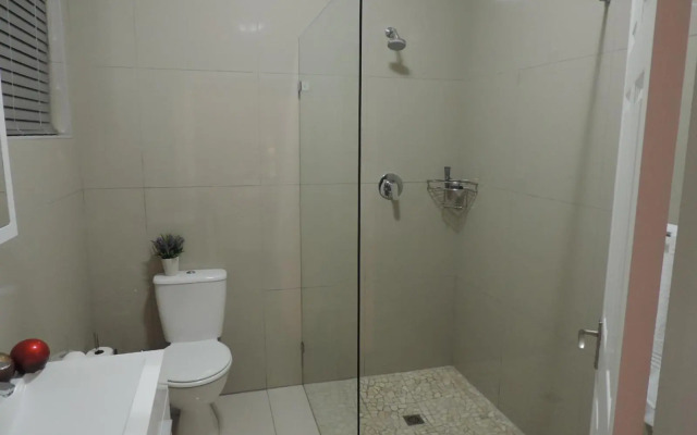 Vredenburg Boutique Lodge