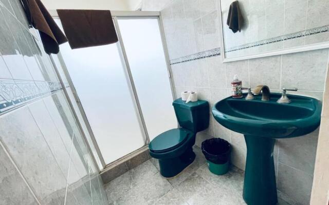 Casa grande con 4 habitaciones! Cerca del mar.