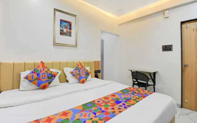 Fabhotel Delight Inn