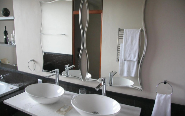 Nova Constantia Boutique Residence