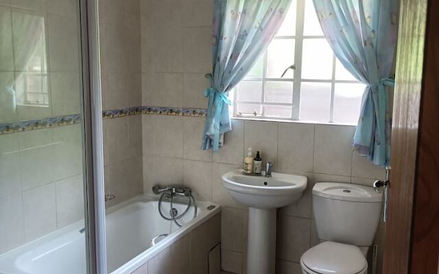 Charming Randburg Accommodation Near the Olivedale Clinic