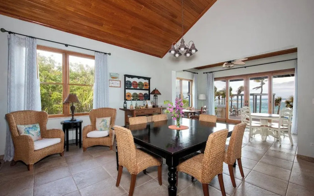 Seven Palms Serenity: Beachfront Oasis