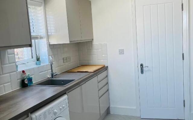 Modern Apartment, Castle View Rochester, England