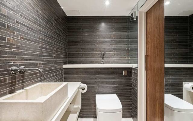 Elegant 3-bed House W/terrace Near Harrods