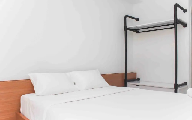 Warm and Cozy Studio Patraland Urbano Apartment – Guest Rooms – Bekasi