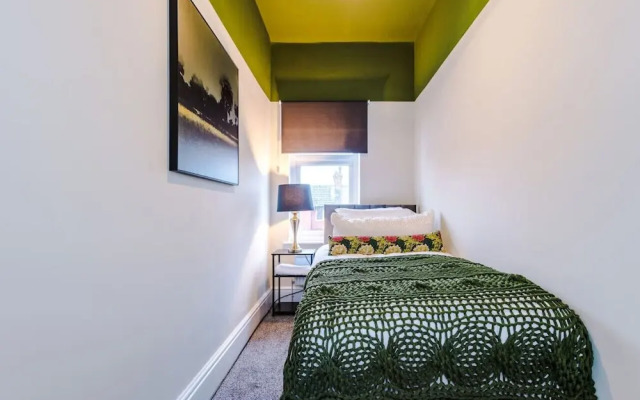 Salford Sanctuary 5 Bed House