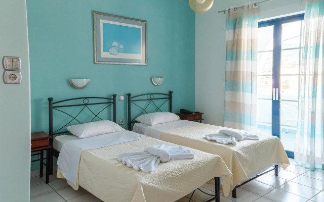 Mistral Apartments Aegina