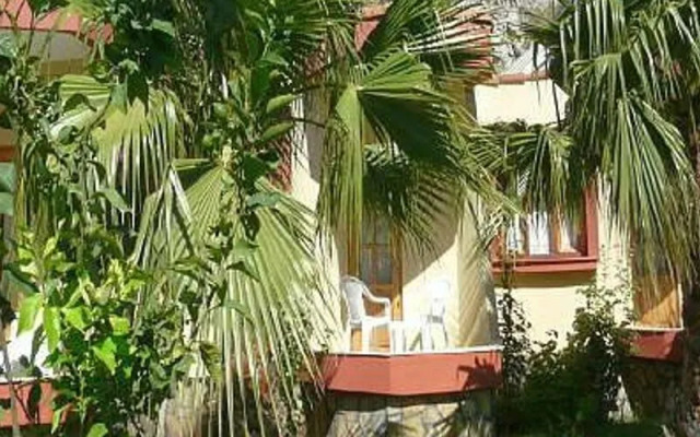 Oblomov Bungalows Apart