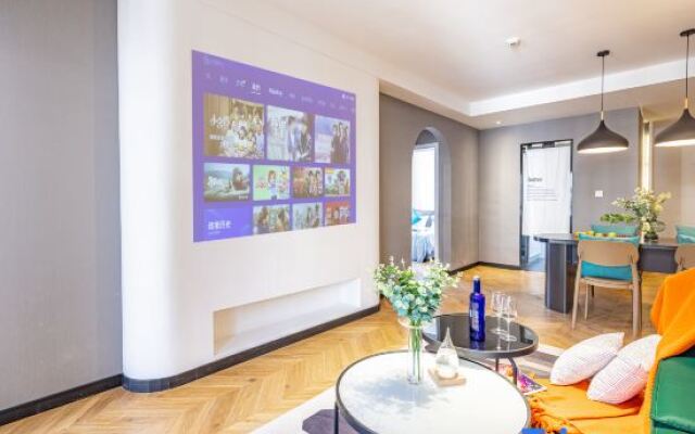 Yunduan High Altitude River View Homestay (Jiefangbei Hongya Cave Branch)