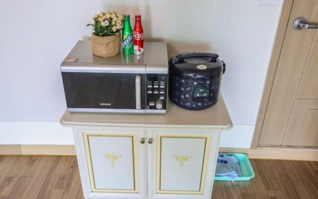 Pohang Sagyejeol Guryongpo Pension