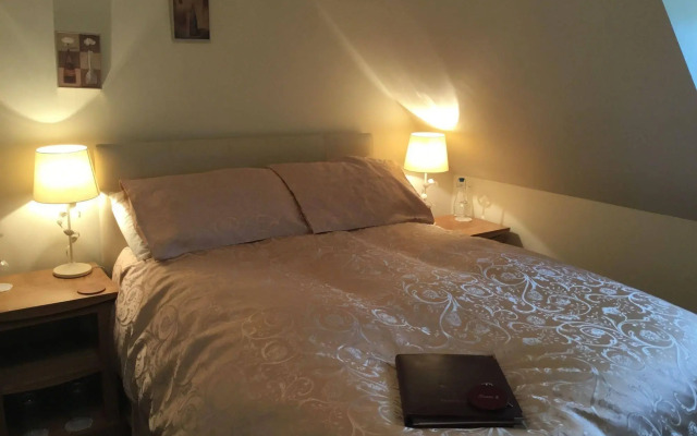 Lakeview Guest House