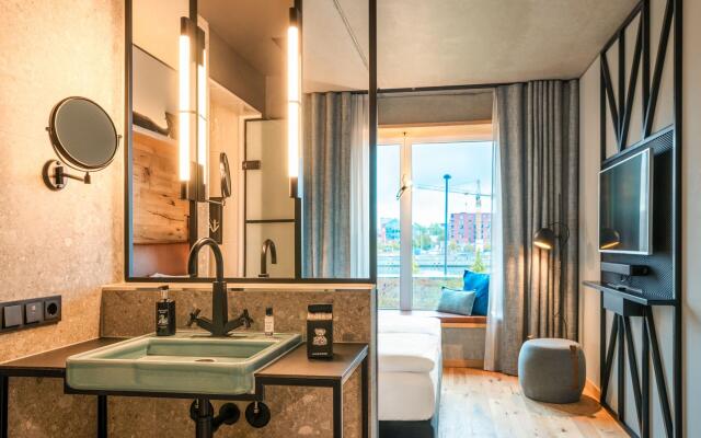 Me and All Hotel Kiel, by Hyatt