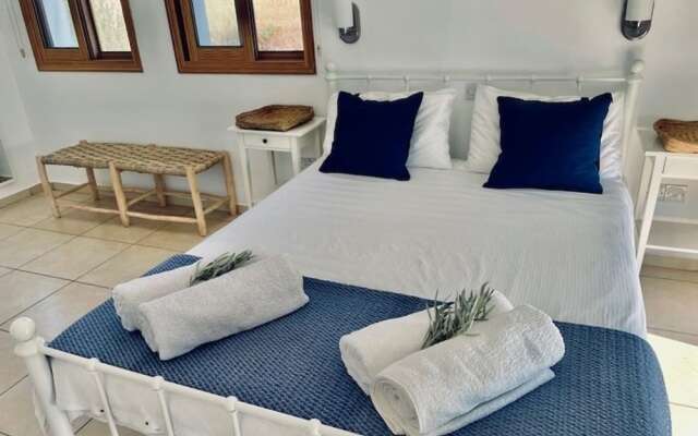 Spacious Luxury Private Sea View Villa