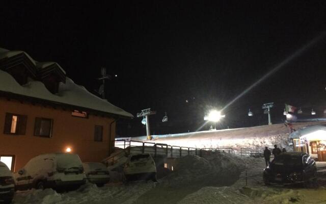 Dinastia Case Snow Apartment