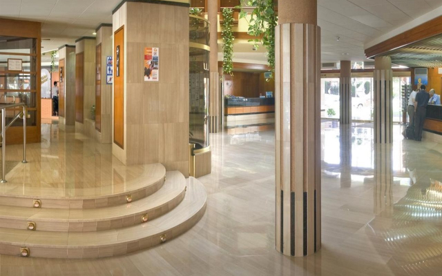 Hotel GHT Aquarium & Spa