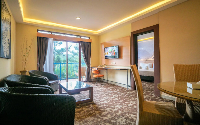 Royal Safari Garden Resort & Convention