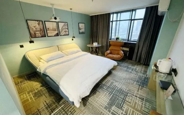 Jixiang Business Hotel