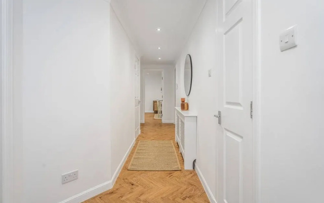 Luxury 2bed 2bath-ground Floor-free Parking