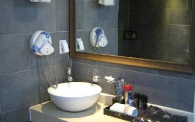Hotel K