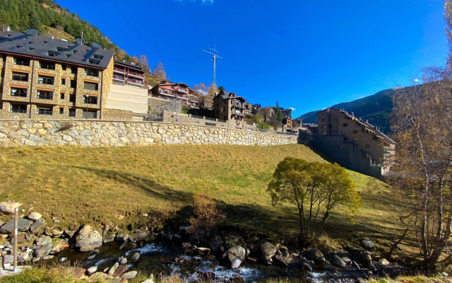 Nuevo apartamento Esquí wifi y netflix para 6 personas