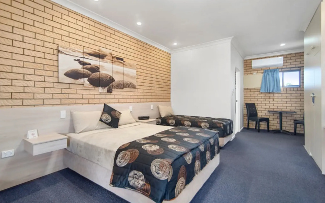 Warwick Settlers Inn – Guest Rooms – Warwick