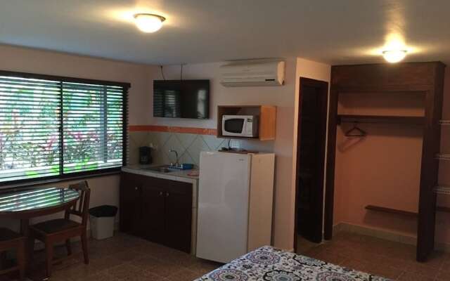 Hotel Costa Del Sol Inn