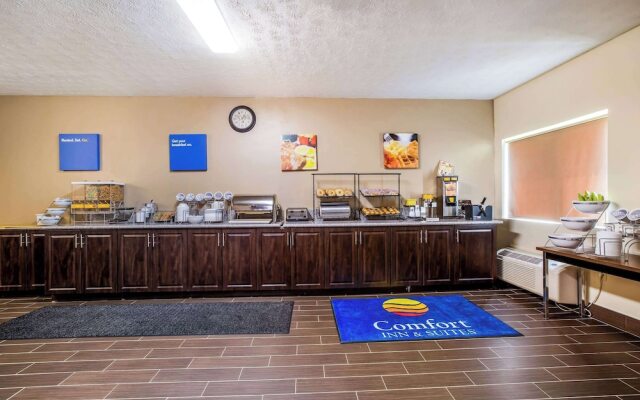 Baymont Inn & Suites Fairborn