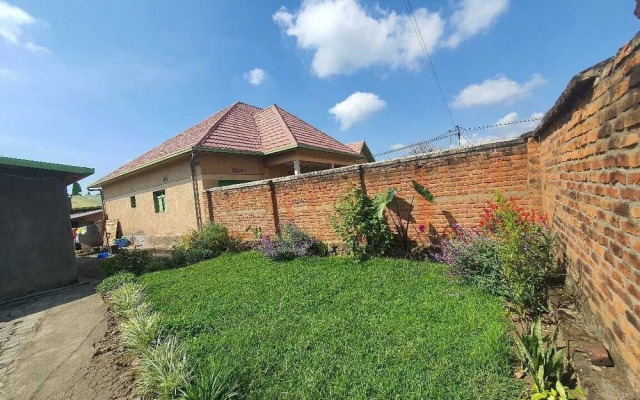 Mountain Scene BnB